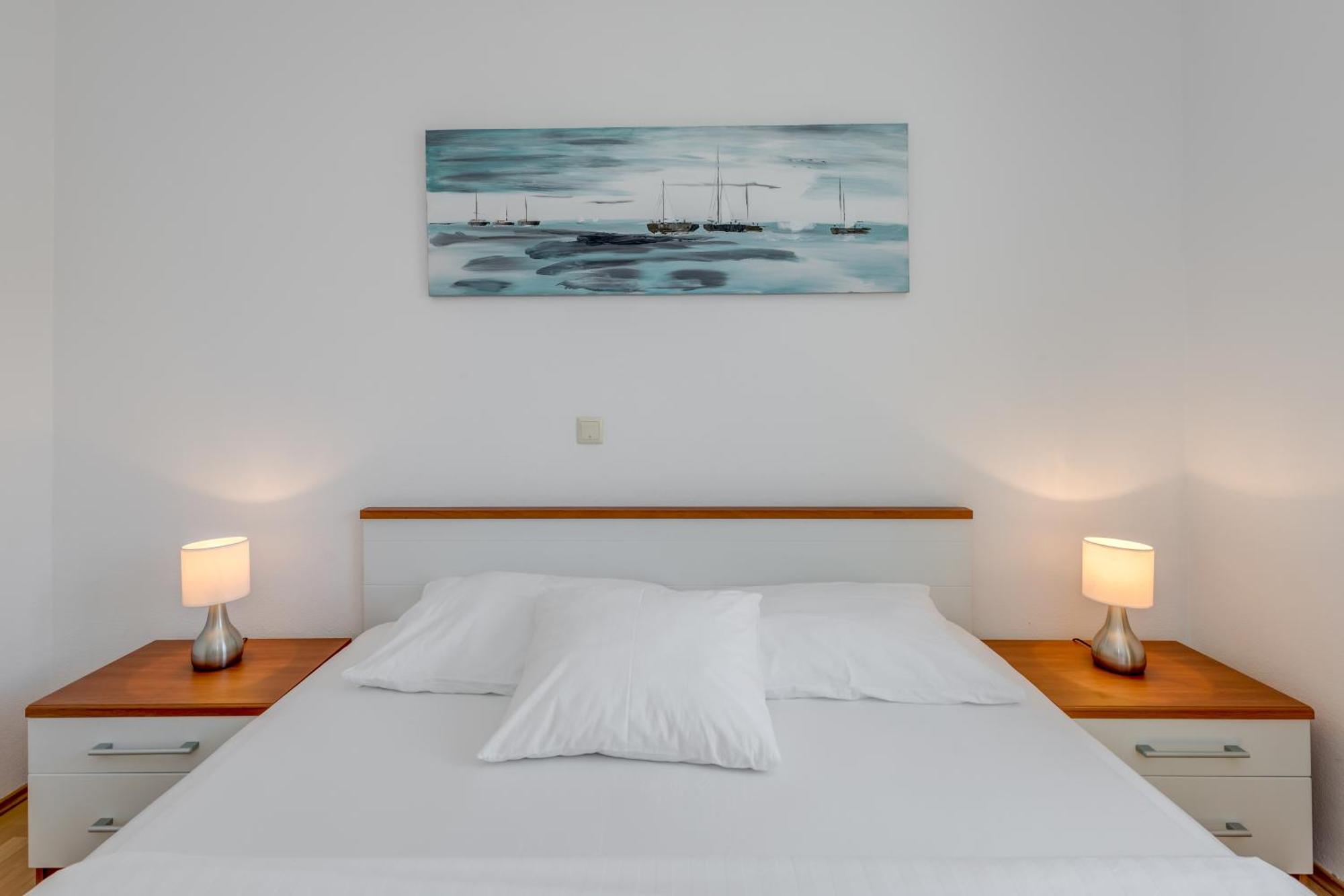 Apartments Cala โปดสตรานา ภายนอก รูปภาพ